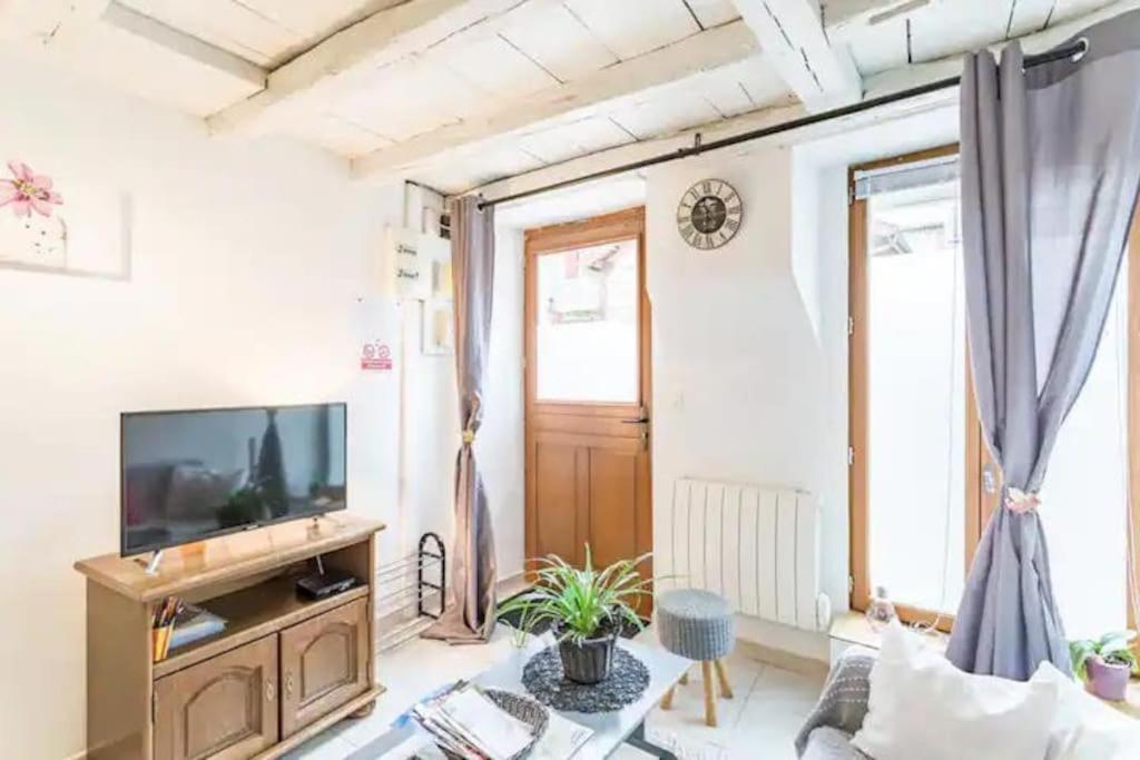 Le Gambetta - Nouveau Proprietaire Estissac Exterior foto