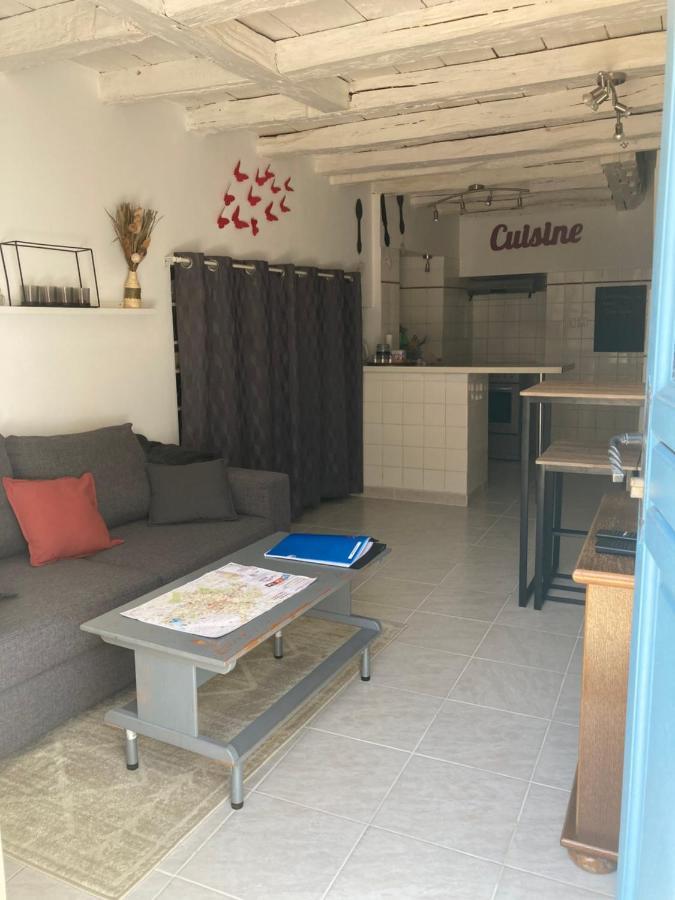 Le Gambetta - Nouveau Proprietaire Estissac Exterior foto